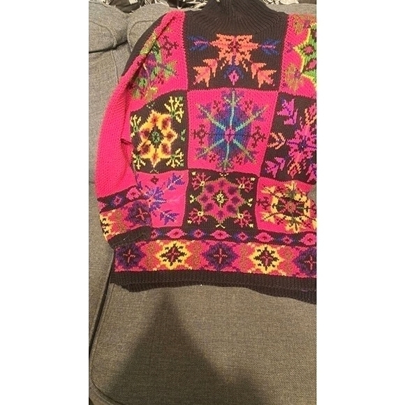 Knitting Needles Knit By Hand Size Small Sweater Preowned Handmade - Picture 2 of 6